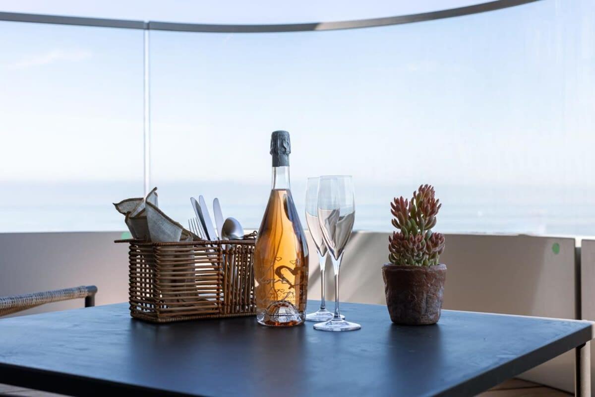 Huswell - Stunning Apartment With Breathtaking Views Ostende Extérieur photo